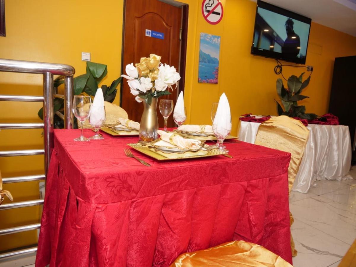Marriot Metropolitan Hotel Douala Eksteriør billede