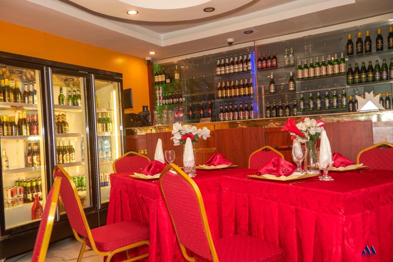 Marriot Metropolitan Hotel Douala Eksteriør billede